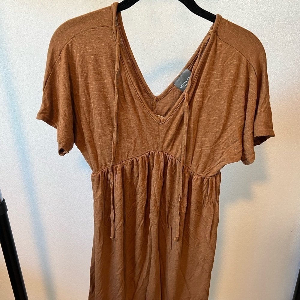 OLIVIA Rae Women’s Brown‎ Top Size Medium